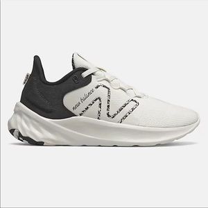 New balance Roav sneaker